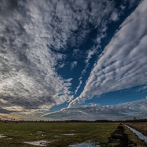 Wolken über den Seewiesen 1.jpg