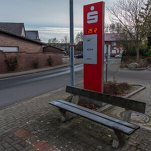 Sparkassenbank.jpg