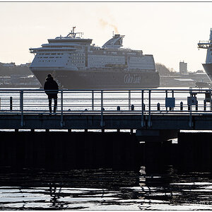 027 Kiel - Schiffegucken an der Kiellinie