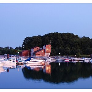 Sonnenuntergang am Hafen von Giffaumont
