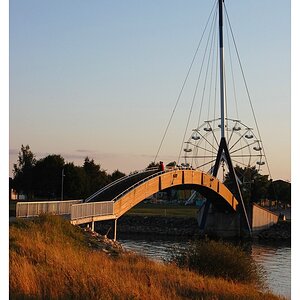 die "Passerelle" im Abendlicht
