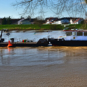 neckar_boje_1200.jpg