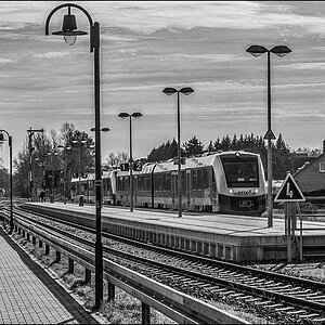 Dorfbahnhof.jpg