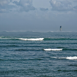 Leuchtturm-im-Meer.jpg