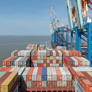 200411 Edith Maersk DL-3.jpg