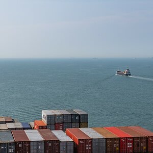 200411 Edith Maersk DL-7.jpg