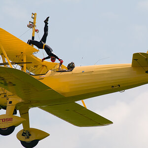 Augsburg Airshow, Peggy Krainz mit Lady Wingwalking