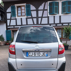 H12X8075-1.JPG