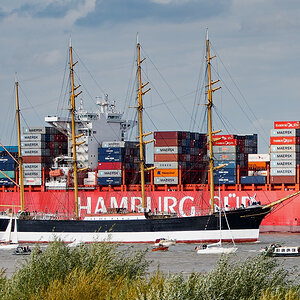 D50_3207_Peking vor Containerriesen IA_07_09_2020.jpg