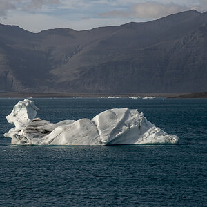 Jökulsarlon Eisberge2.jpg