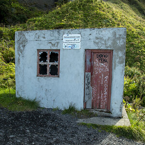 Generatorhaus Seljalandsfoss.jpg
