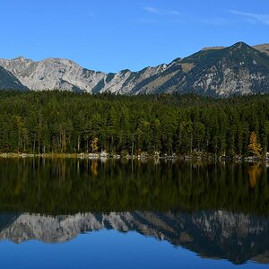 Der Eibsee im Herbst