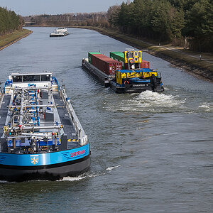 Reger Schiffsverkehr (1 von 1).JPG