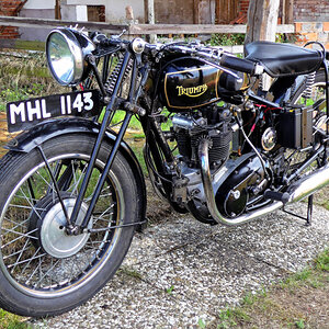 Triumph Speedtwin links.jpg
