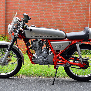 Honda Dream Replioca links.jpg