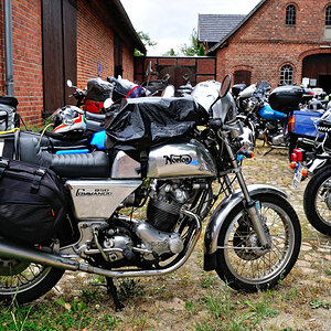 Norton Commando 850.jpg