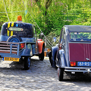 Citroen 2 CV 1.jpg