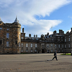 Palace of Hollyroodhouse 1.jpg