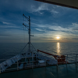 AL557-83.jpg