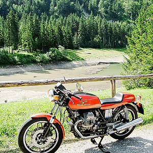 Moto Guzzi V50.jpg