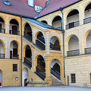 Burg Trausnitz, Innenhof.jpg