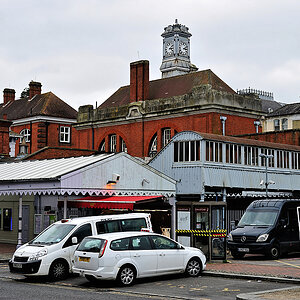 Tunbridge Wells Station.jpg