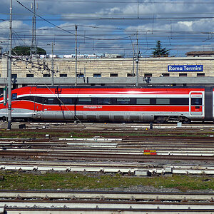 Trenitalia Frecciarossa 1000.jpg