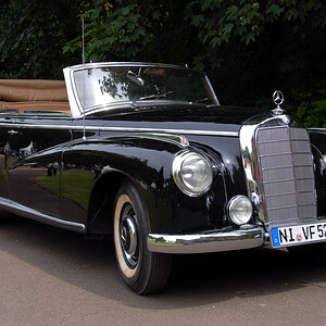 Mercedes Benz Cabrio.jpg