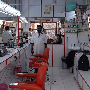Friseur Dubai.jpg