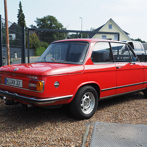 BMW 1502 Heck.jpg