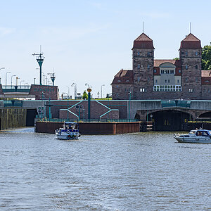 OF2_50616.jpg