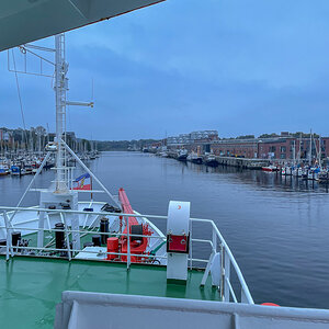 211003 AL566 iPhone-4.jpg