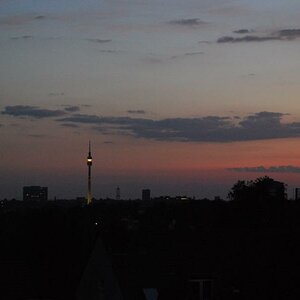 Die kleine Stadt erwacht...