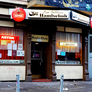 goldener.handschuh.jpg