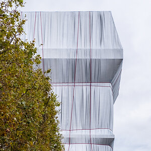AA038884-1200.jpg