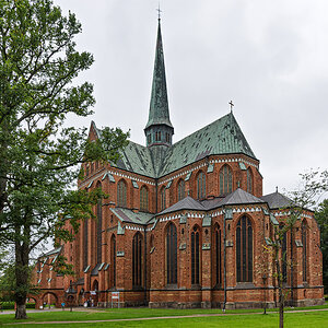 OF2_51909.jpg