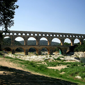 Pont du Gard.jpg