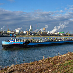 basf_rhein_1200.jpg