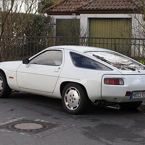 Porsche 928 c.jpg