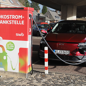 Ökostrom Tankstelle.jpg