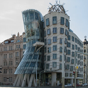 Dancing House Prag1.jpg