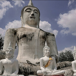 comp_Buddha2-Lumi.jpg