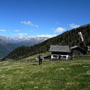 Wanderweg vom Hirzer zur Mahdalm