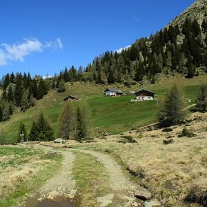 Wanderweg vom Hirzer zur Mahdalm