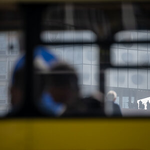 Elbphi - durch den fahrenden Bus gesehen