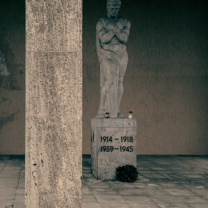 Kriegerdenkmal auf dem Mainzer Hauptfriedhof