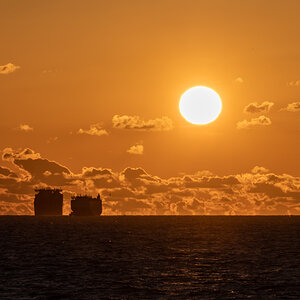 220402 Triple E Sonnenuntergang-1.jpg
