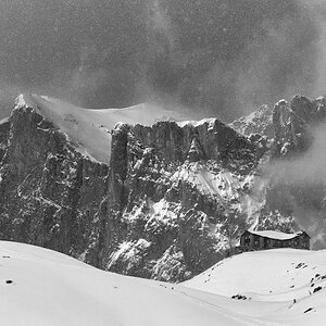 CarschinaHütte-Apr 10 2022-7510_1200px.jpg