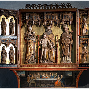 200 Sylt – Keitum Kirche St. Severin: Spätgotischer Flügelaltar mit Gnadenstuhl und zwölf Aposteln