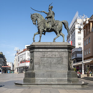 Zagreb Ban Jelacic.jpg